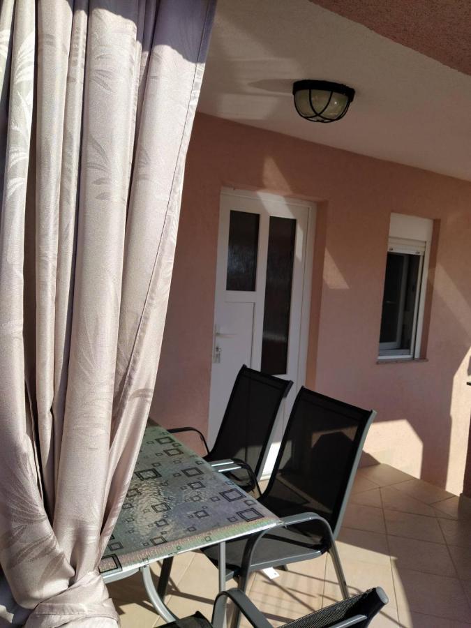 Apartmani Ruza Vir Eksteriør bilde